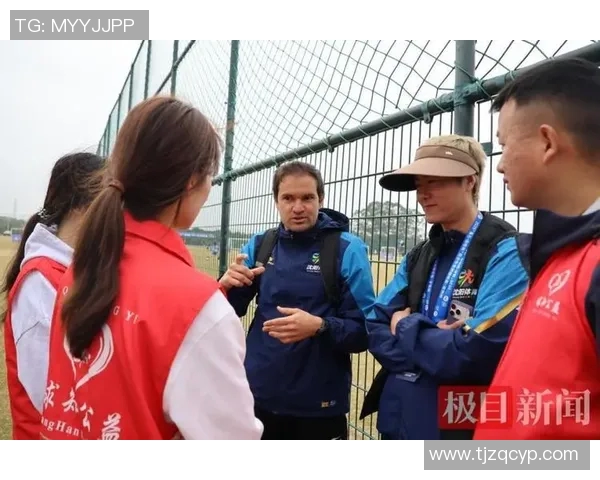 足球明星关爱行动走进残疾人社区传递温暖与希望